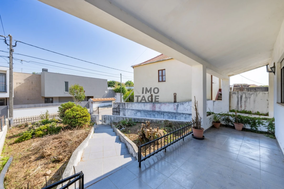 Moradia T2 para Venda em Espinho Foto 4