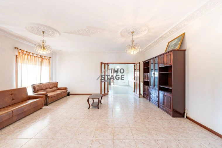 Moradia T2 para Venda em Paramos Foto 12