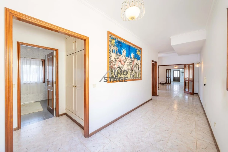 Moradia T2 para Venda em Paramos Foto 18