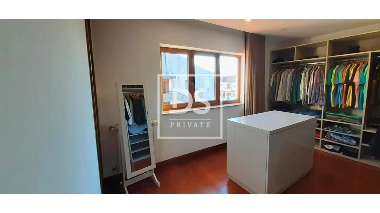 Moradia T4 para Venda em Ermesinde Foto 12