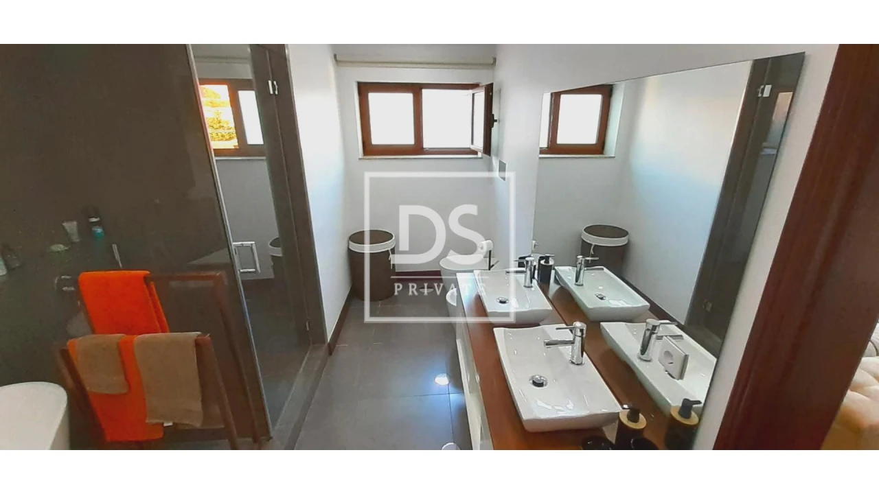 Moradia T4 para Venda em Ermesinde Foto 11