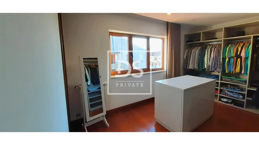 Moradia T4 para Venda em Ermesinde Foto 12