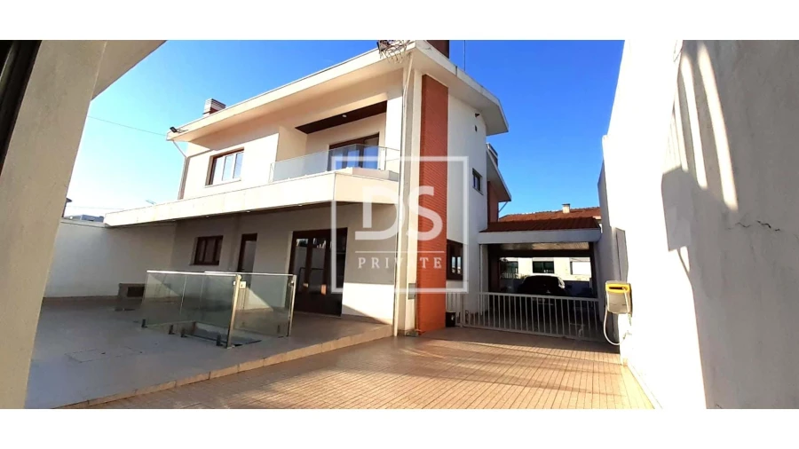 Moradia T4 para Venda em Ermesinde Foto 30