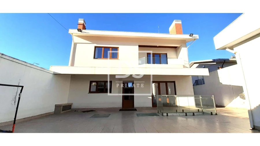 Moradia T4 para Venda em Ermesinde Foto 29