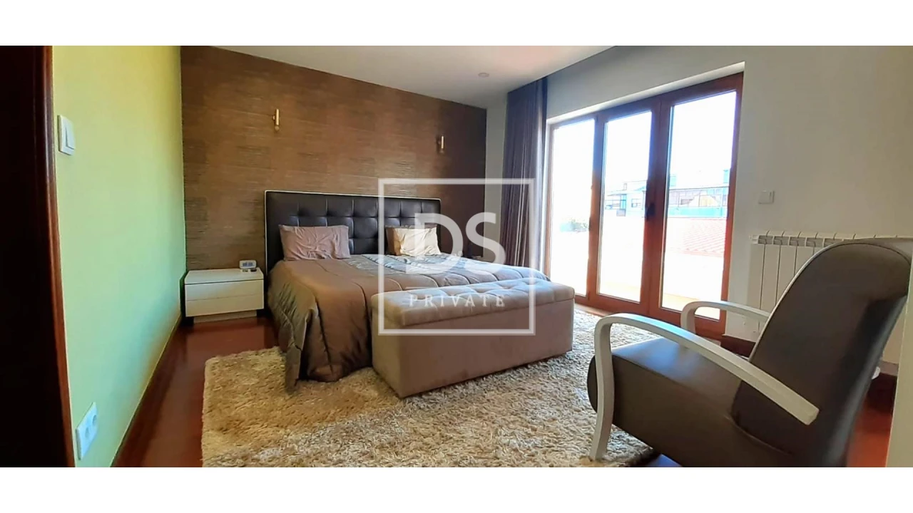 Moradia T4 para Venda em Ermesinde Foto 9