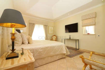 Moradia T4 para Venda em Almancil