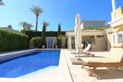 Moradia T4 para Venda em Almancil