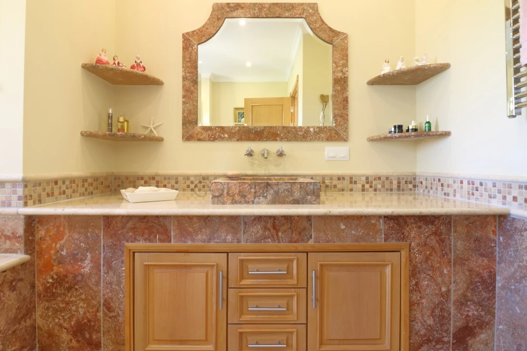 Moradia T4 para Venda em Almancil Foto 28