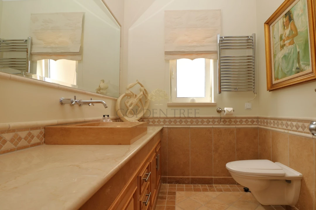 Moradia T4 para Venda em Almancil Foto 17