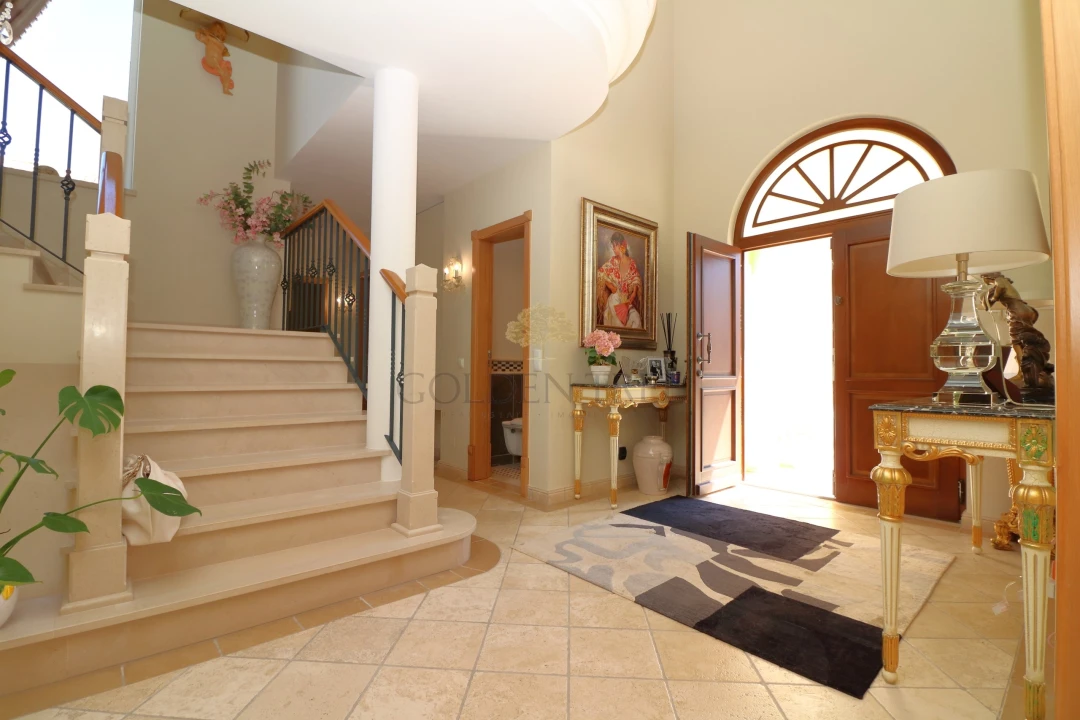 Moradia T4 para Venda em Almancil Foto 6