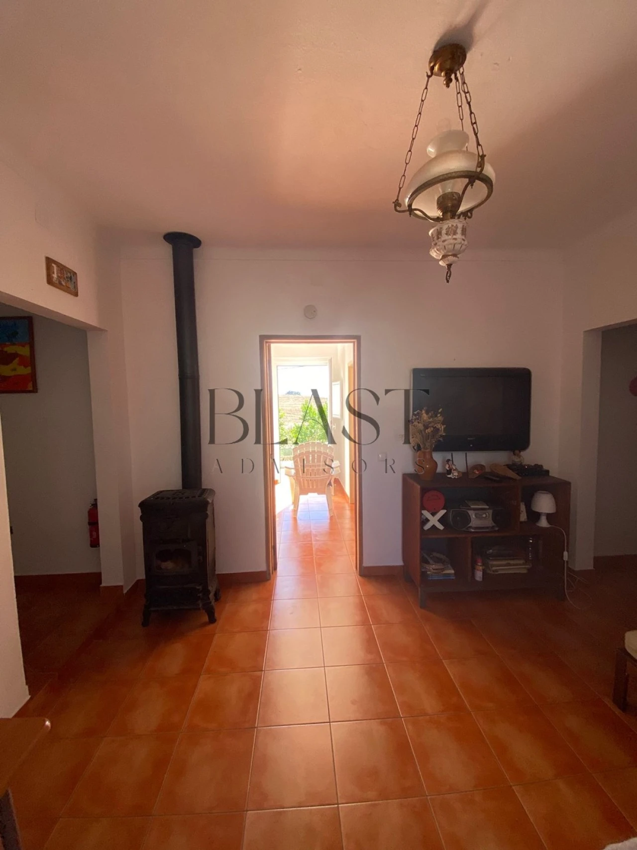 Moradia T2 para Venda em Abela Foto 16