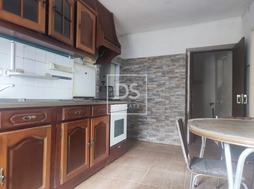 Moradia T4 para Venda em Salreu Foto 2