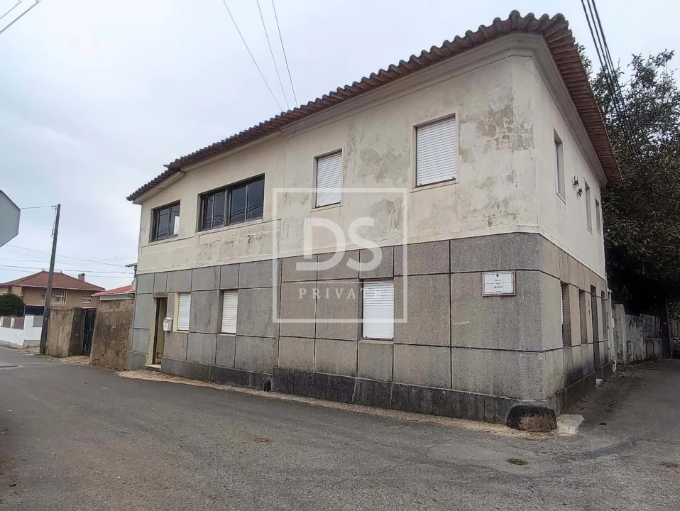 Moradia T4 para Venda em Salreu Foto 5