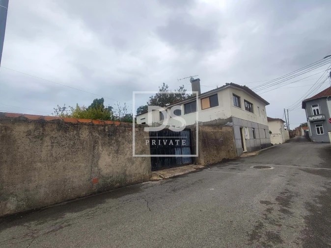 Moradia T4 para Venda em Salreu Foto 5