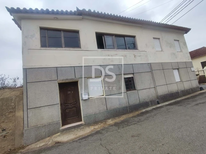 Moradia T4 para Venda em Salreu Foto 2