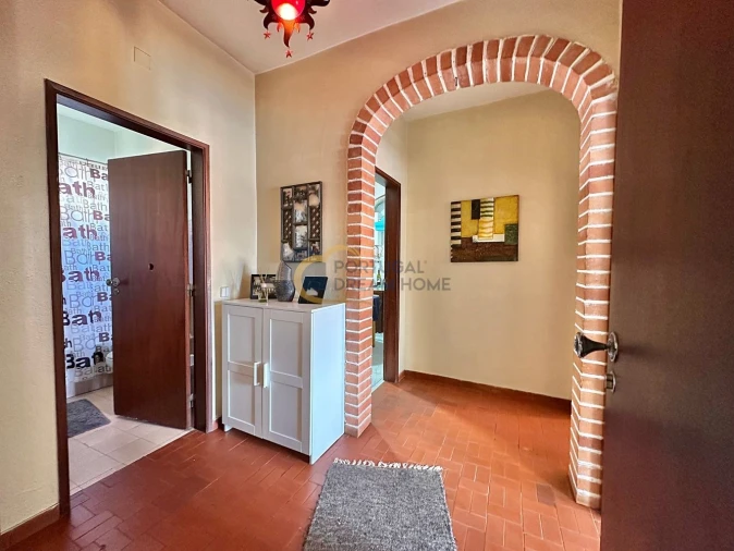 Apartamento T2 para Venda em São Bartolomeu de Messines Foto 2