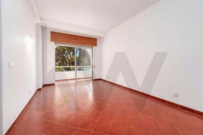 Apartamento T2 para Venda em Loule (São Clemente)
