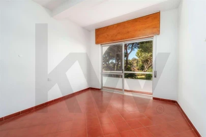 Apartamento T2 para Venda em Loule (São Clemente)