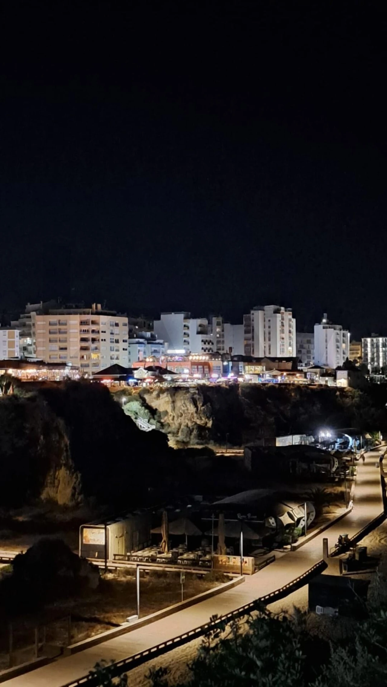 Apartamento T4 para Venda em Portimão Foto 36