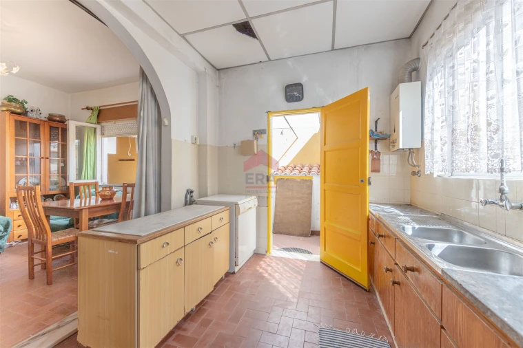 Moradia T3 para Venda em Vila Real de Santo Antonio Foto 5