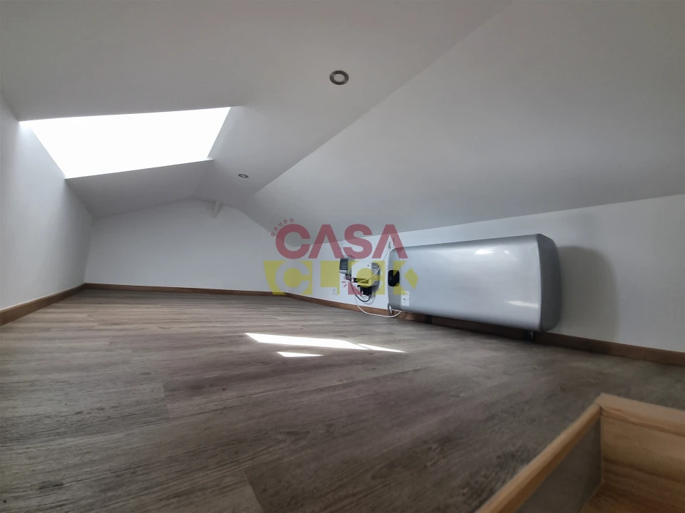 Apartamento T2 para Arrendamento em Torres Novas (Santa Maria, Salvador e Santiago) Foto 17