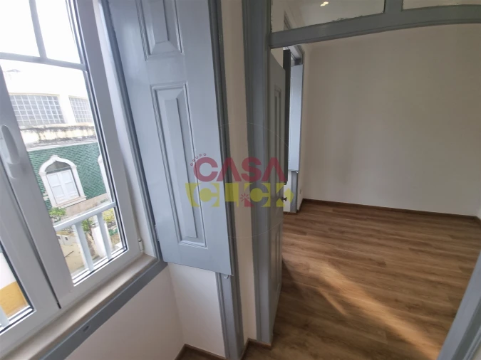 Apartamento T2 para Arrendamento em Torres Novas (Santa Maria, Salvador e Santiago) Foto 58