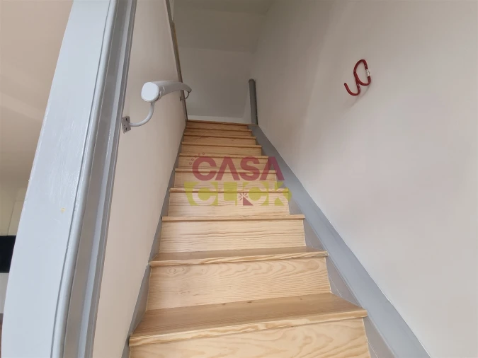 Apartamento T2 para Arrendamento em Torres Novas (Santa Maria, Salvador e Santiago) Foto 63