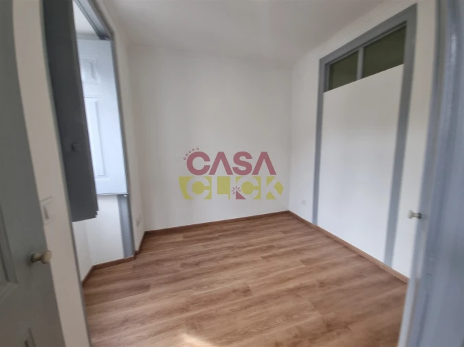 Apartamento T2 para Arrendamento em Torres Novas (Santa Maria, Salvador e Santiago) Foto 47
