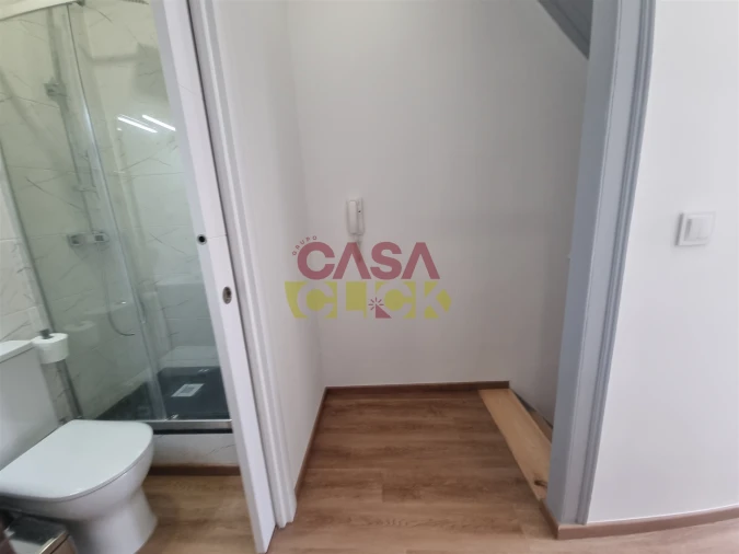 Apartamento T2 para Arrendamento em Torres Novas (Santa Maria, Salvador e Santiago) Foto 52