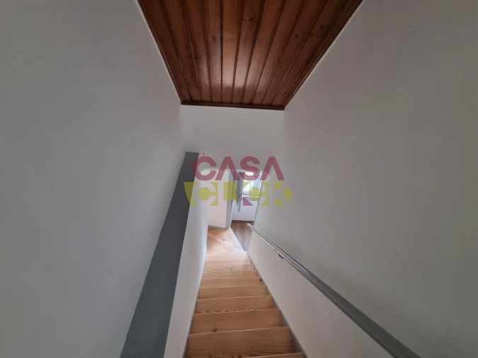 Apartamento T2 para Arrendamento em Torres Novas (Santa Maria, Salvador e Santiago) Foto 44