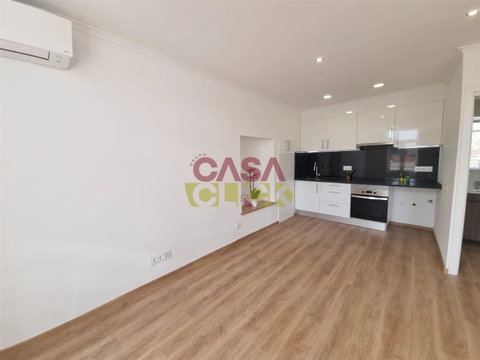 Apartamento T2 para Arrendamento em Torres Novas (Santa Maria, Salvador e Santiago) Foto 38