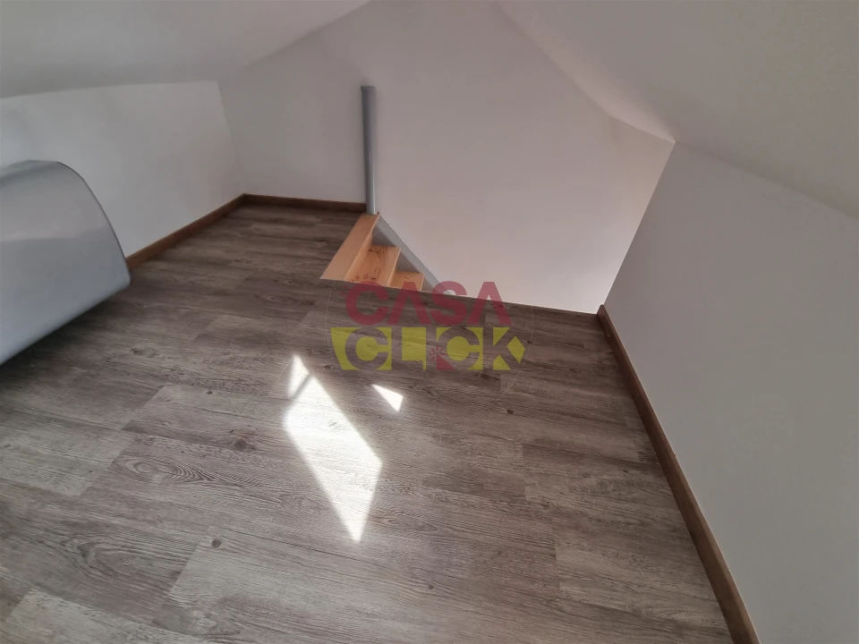 Apartamento T2 para Arrendamento em Torres Novas (Santa Maria, Salvador e Santiago) Foto 29