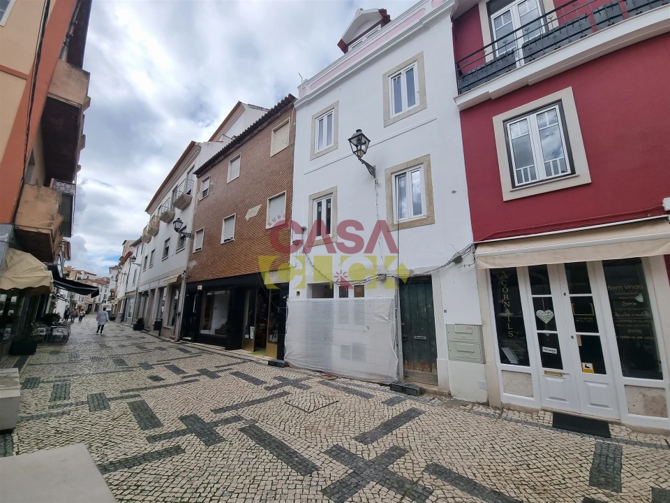 Apartamento T2 para Arrendamento em Torres Novas (Santa Maria, Salvador e Santiago) Foto 56