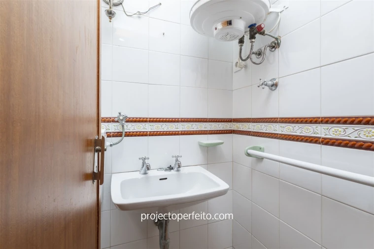 Moradia T5 para Venda em Esmoriz Foto 10