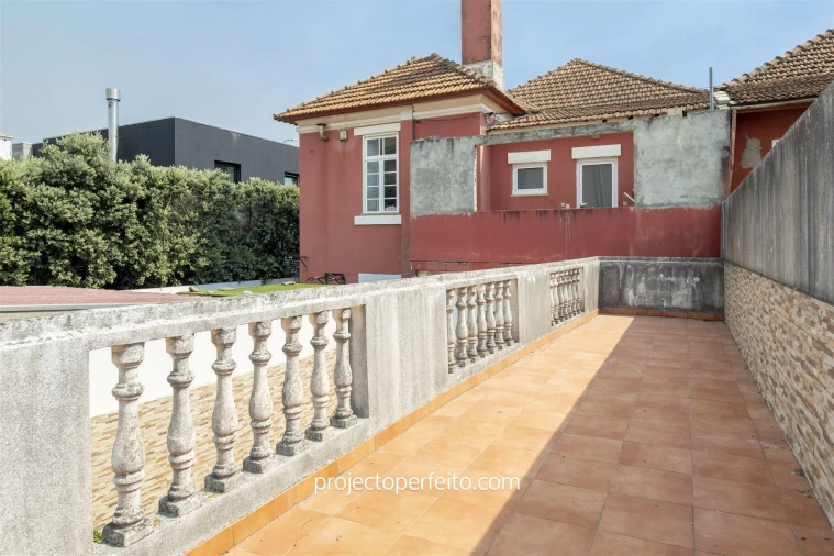 Moradia T5 para Venda em Esmoriz Foto 4