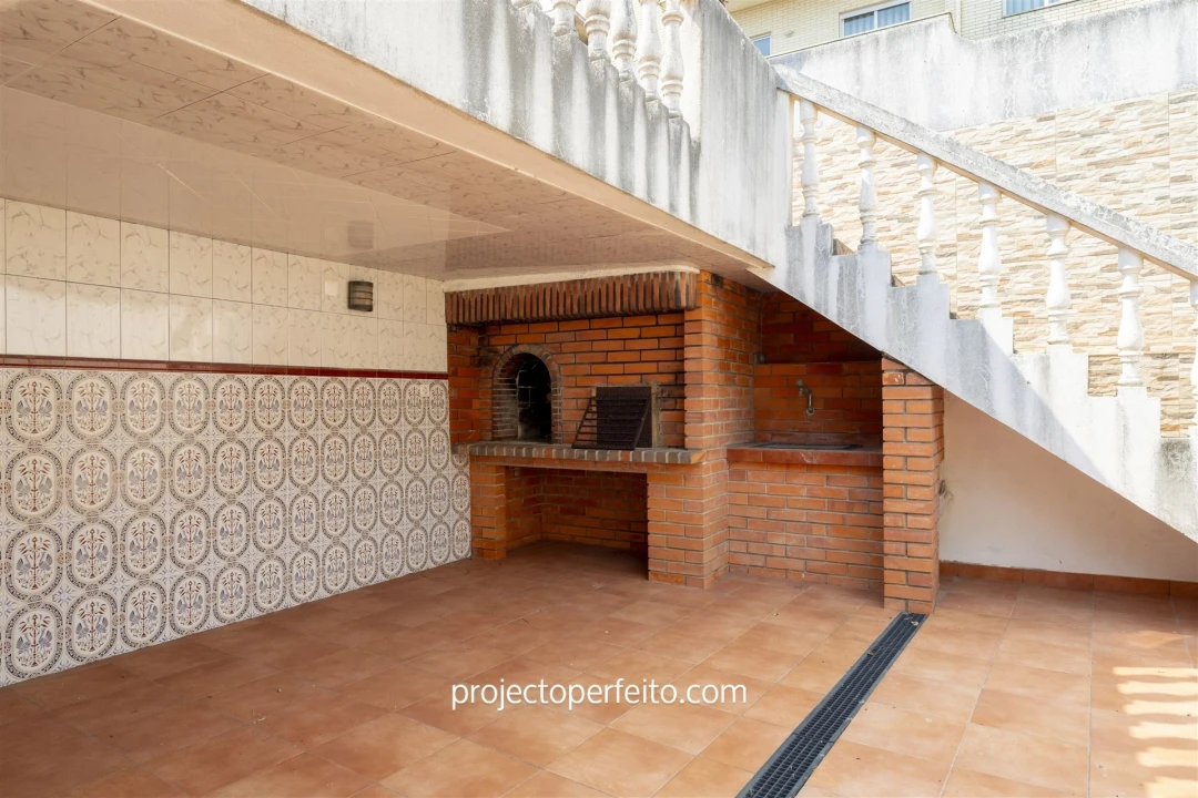 Moradia T5 para Venda em Esmoriz Foto 5