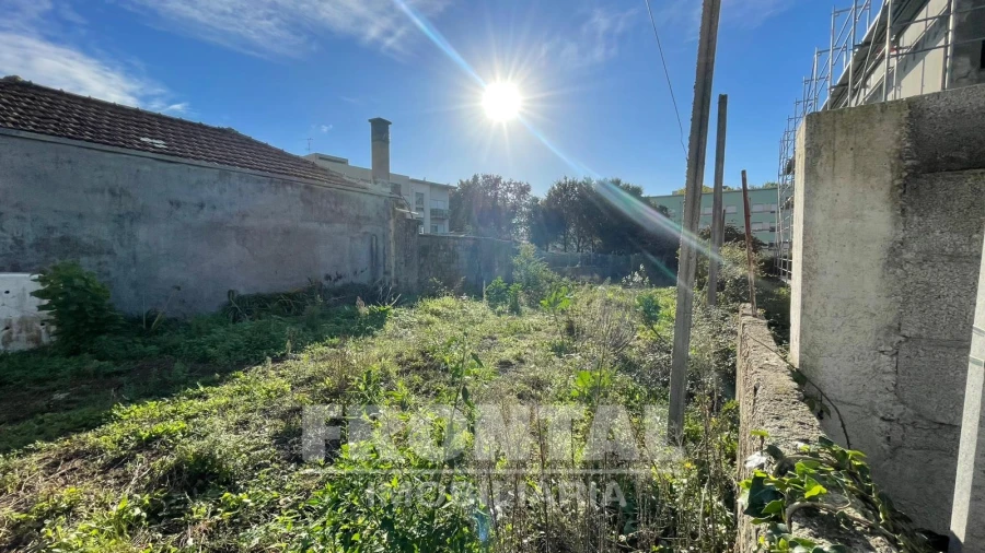 Terreno para Venda em Moreira Foto 12