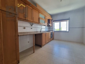 Apartamento T2 para Arrendamento em Castelo Branco