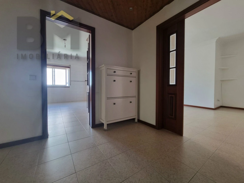 Apartamento T2 para Arrendamento em Castelo Branco Foto 7