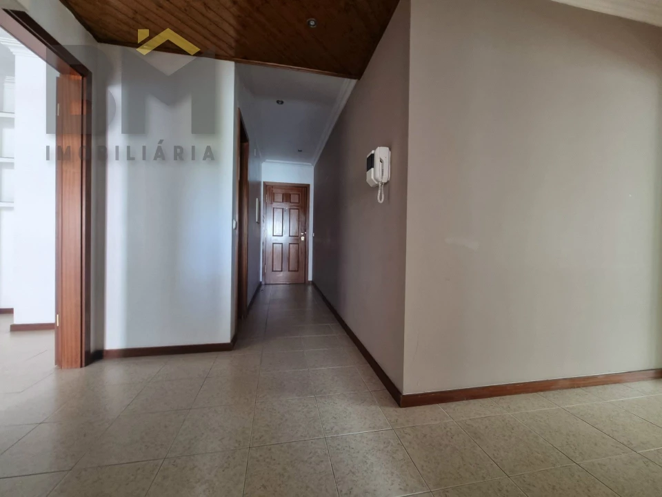 Apartamento T2 para Arrendamento em Castelo Branco Foto 6