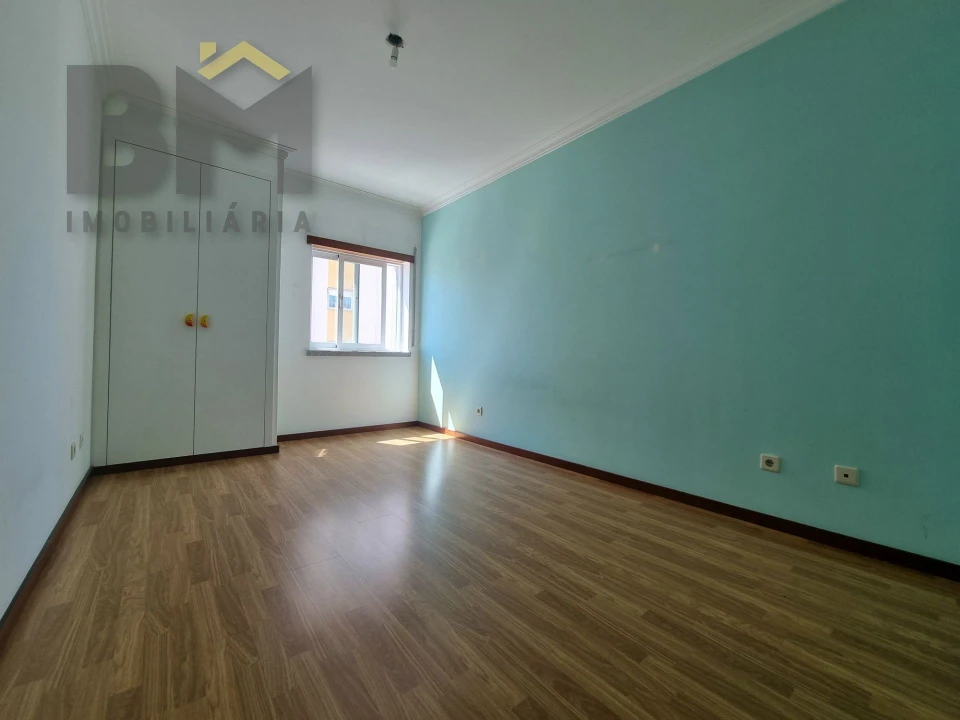 Apartamento T2 para Arrendamento em Castelo Branco Foto 8