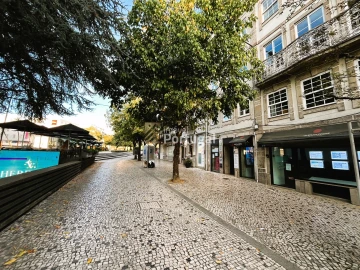 Apartamento T1 para Arrendamento em Braga (São José de São Lázaro e São João do Souto)