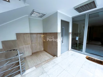 Apartamento T1 para Arrendamento em Braga (São José de São Lázaro e São João do Souto)