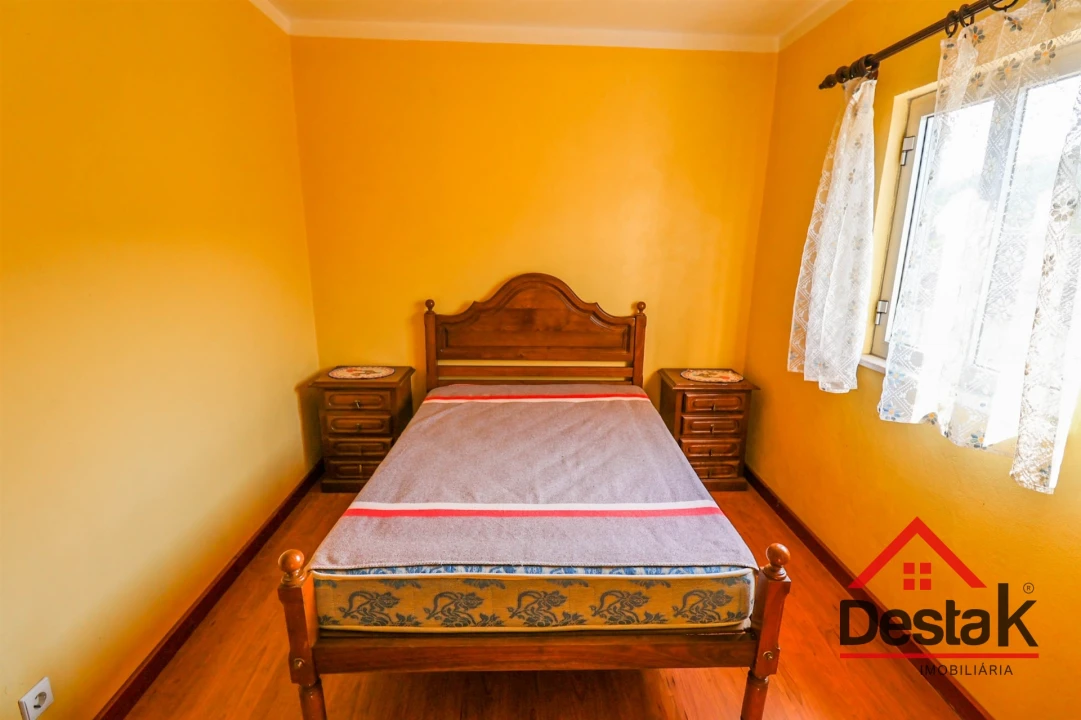 Moradia T3 para Venda em Mioma Foto 8