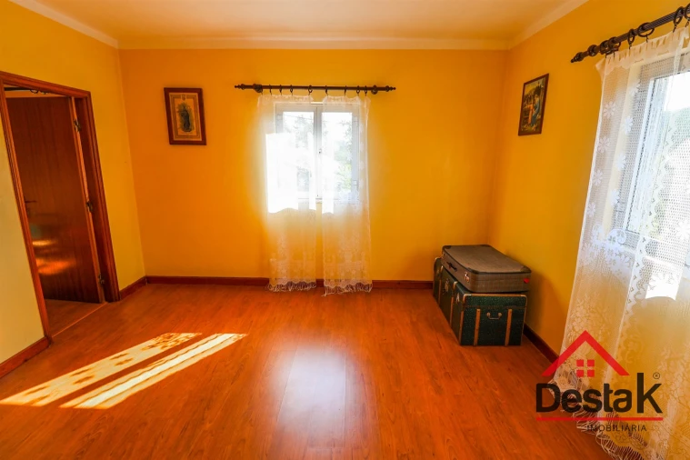 Moradia T3 para Venda em Mioma Foto 10