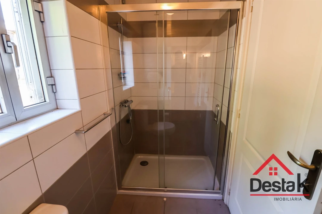 Moradia T3 para Venda em Mioma Foto 3