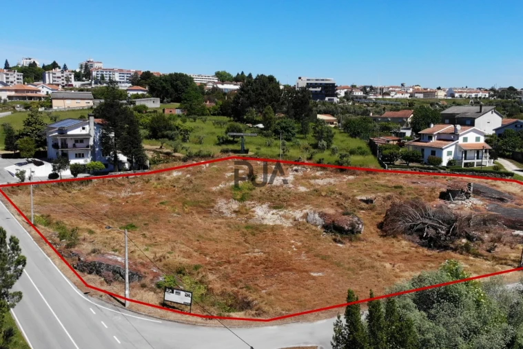 Terreno para Arrendamento em Nelas