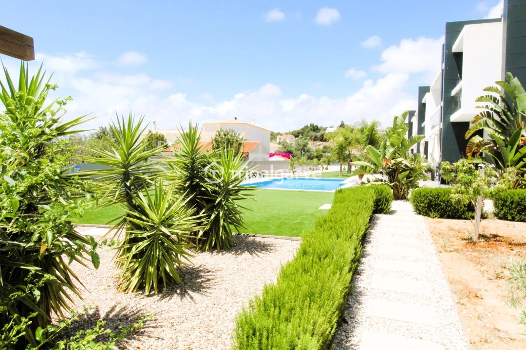 Apartamento T3 para Venda em Guia Foto 32