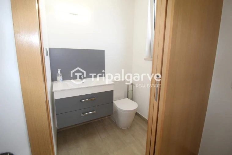 Apartamento T3 para Venda em Guia Foto 23