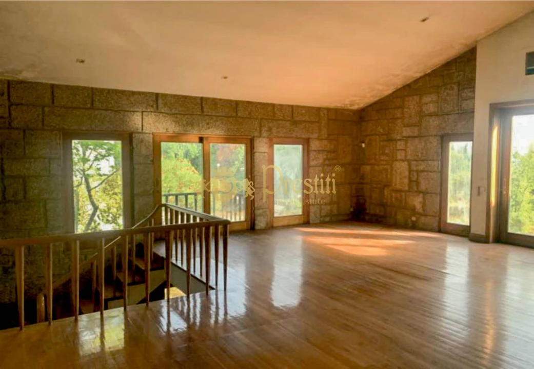 Moradia T4 para Venda em Azurem Foto 22